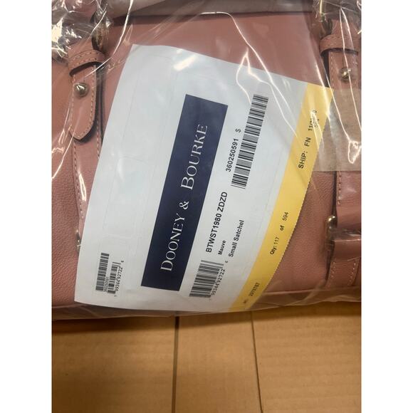Dooney & Bourke Small Satchel in Mauve Rare New in Box. - Picture 3 of 4